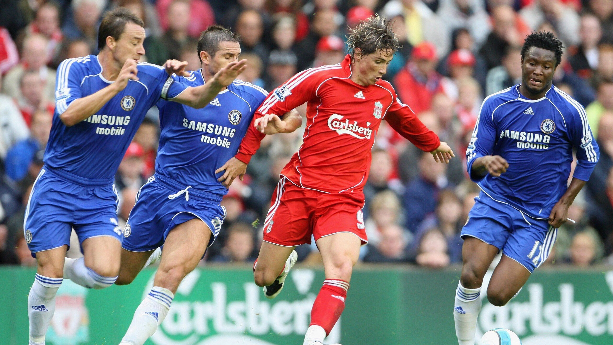 铁血里昂踏平拜仁神话，富安健洋欧冠决赛上演亚洲后卫史诗级接管