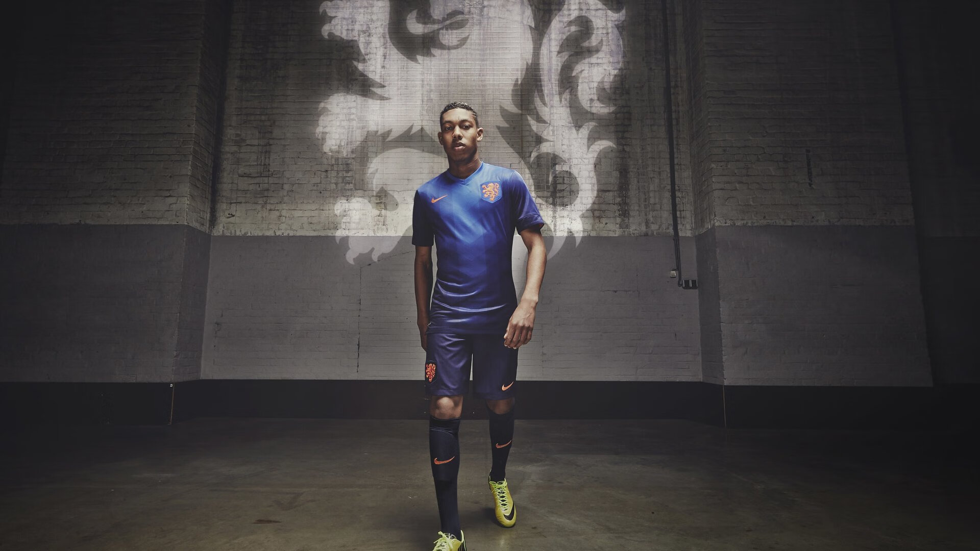 奥运周期关键战之夜，约基奇进攻端无人可挡，篮球世界的艺术革命